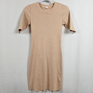 Aritzia Wilfred Brotteaux Knit Midi Dress in Peach - Size M